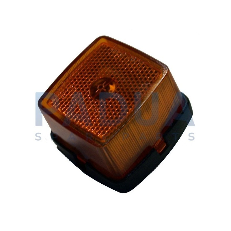 LUCE DI POSIZIONE ARANCIO 12V mm. 62x62x40